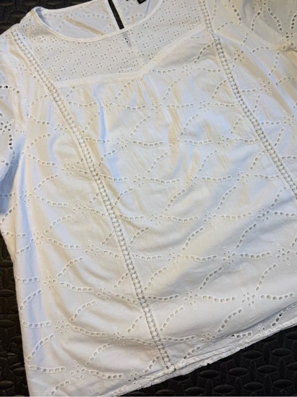 Women's Cream Eyelet Flutter Sleeve Top